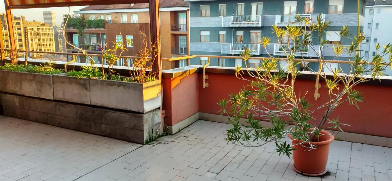 Meraviglioso Super Attico Con Terrazza Milano Ngoại thất bức ảnh